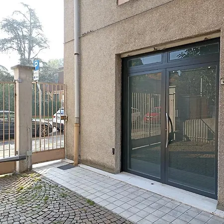 Pied A Ter Barozzi * Modène