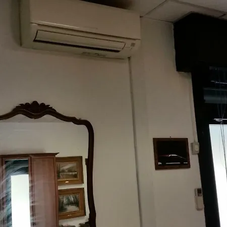 Appartement Pied A Ter Barozzi Modène