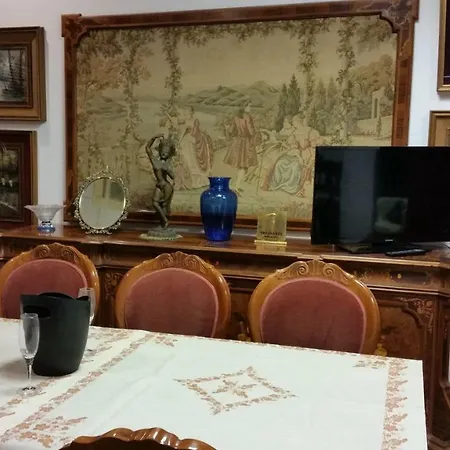 Pied A Ter Barozzi Modène