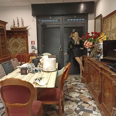 Pied A Ter Barozzi * מודנה